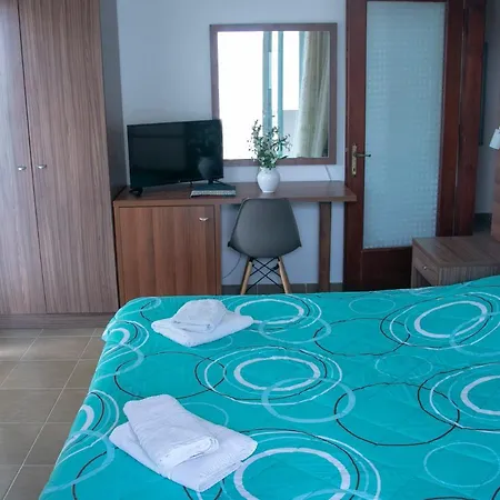 Maria Apartments Paralia Dionysiou Exterior photo
